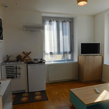 Appartement Situe En Centre Ville De Saint Aignan Buitenkant foto