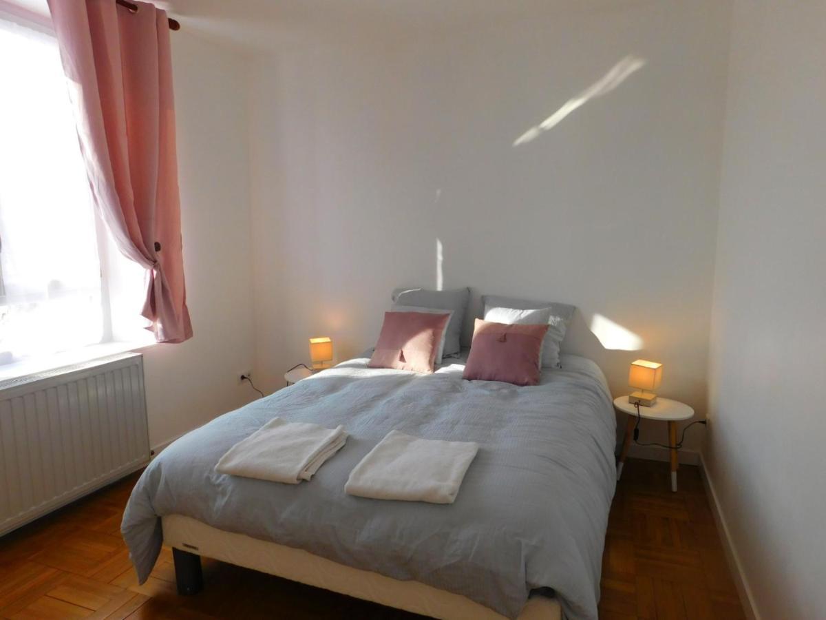 Appartement Situe En Centre Ville De Saint Aignan Buitenkant foto